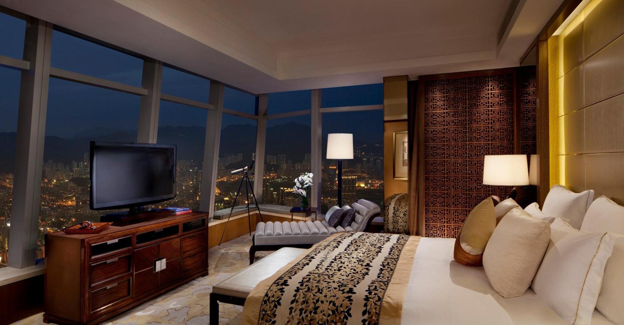 The Ritz-carlton, Hotel