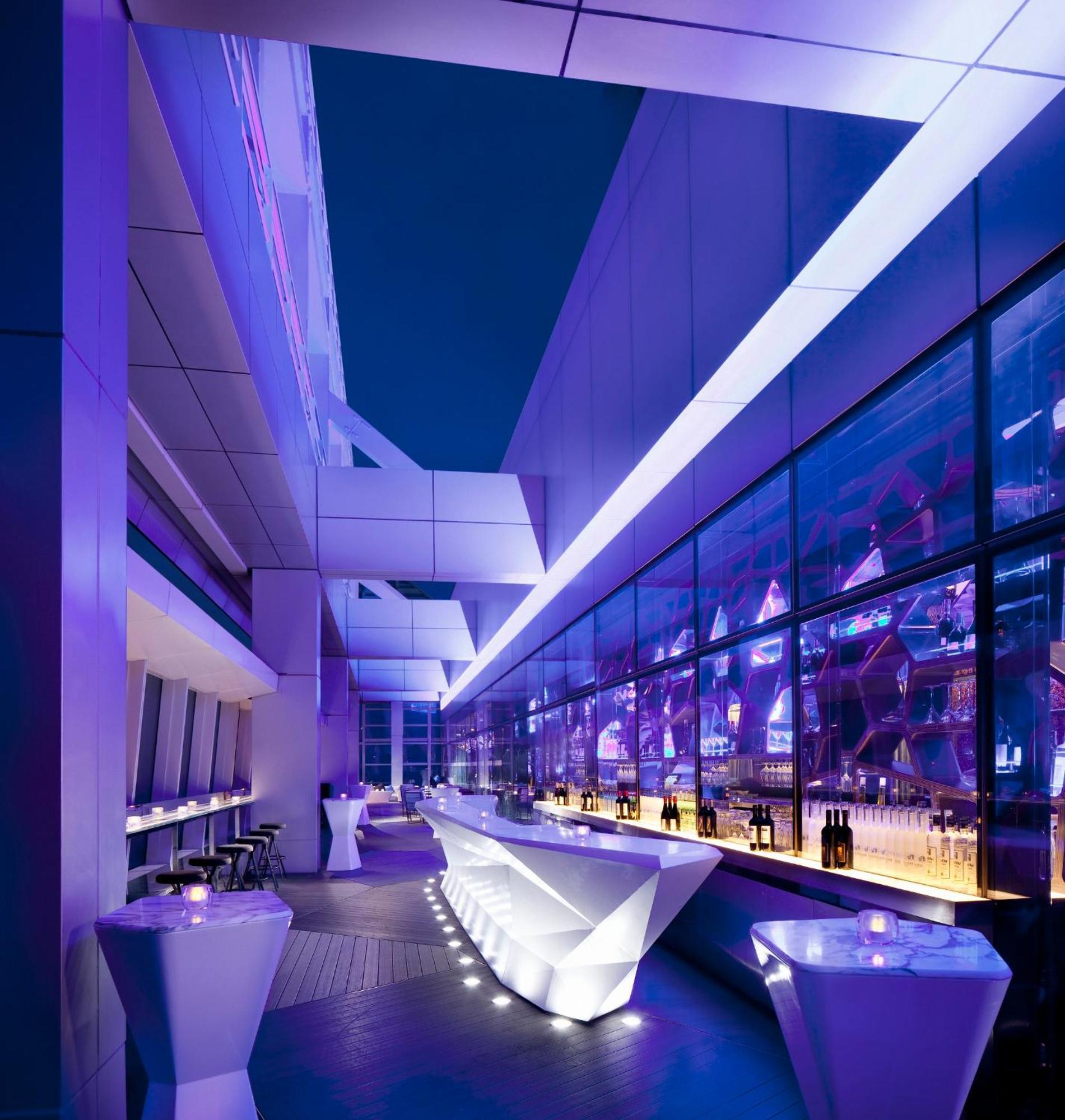 The Ritz-carlton,
