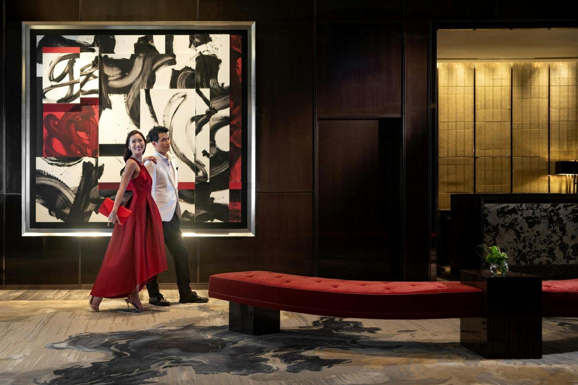 The Ritz-carlton,