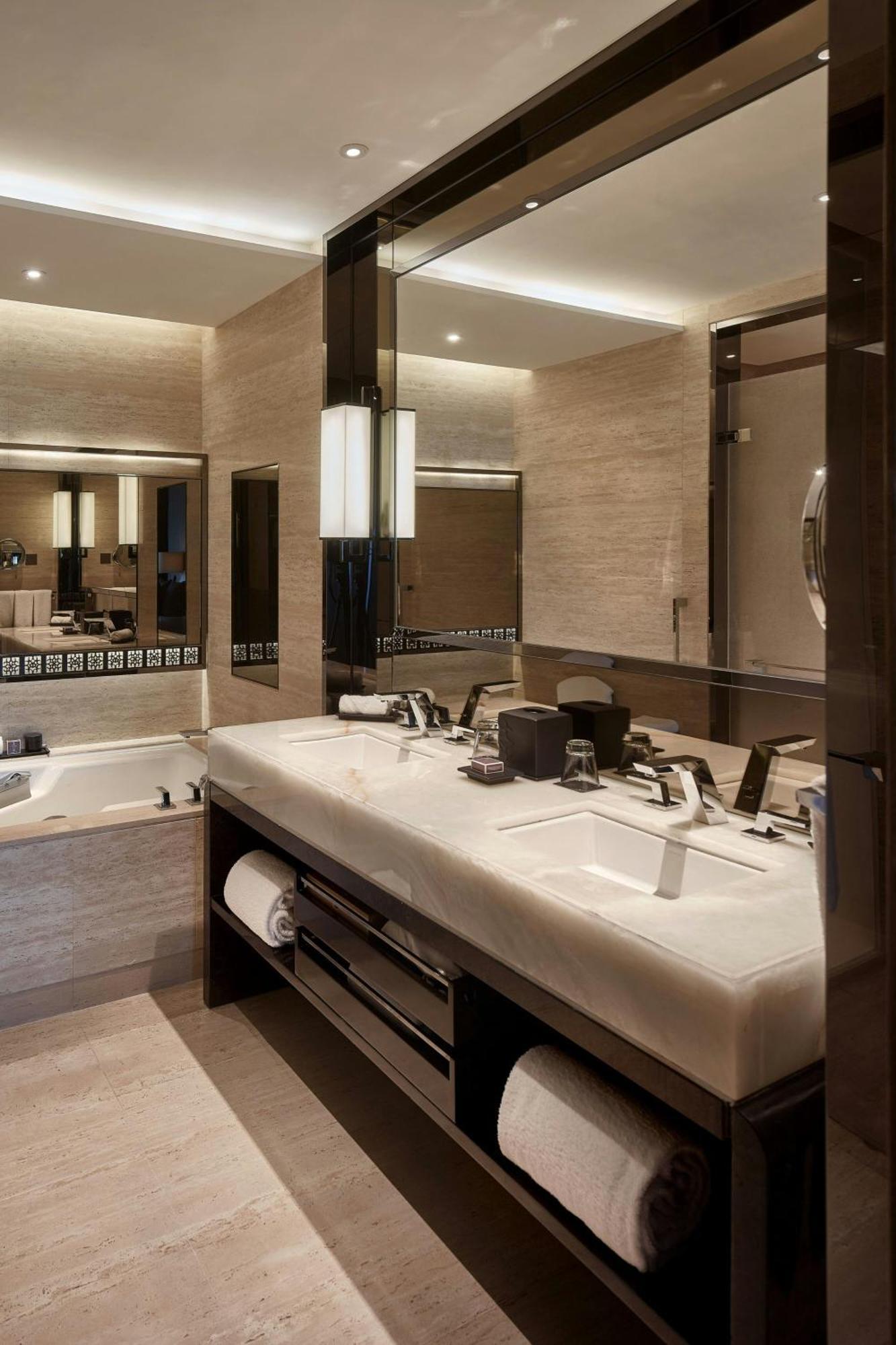 The Ritz-carlton, Hong Kong